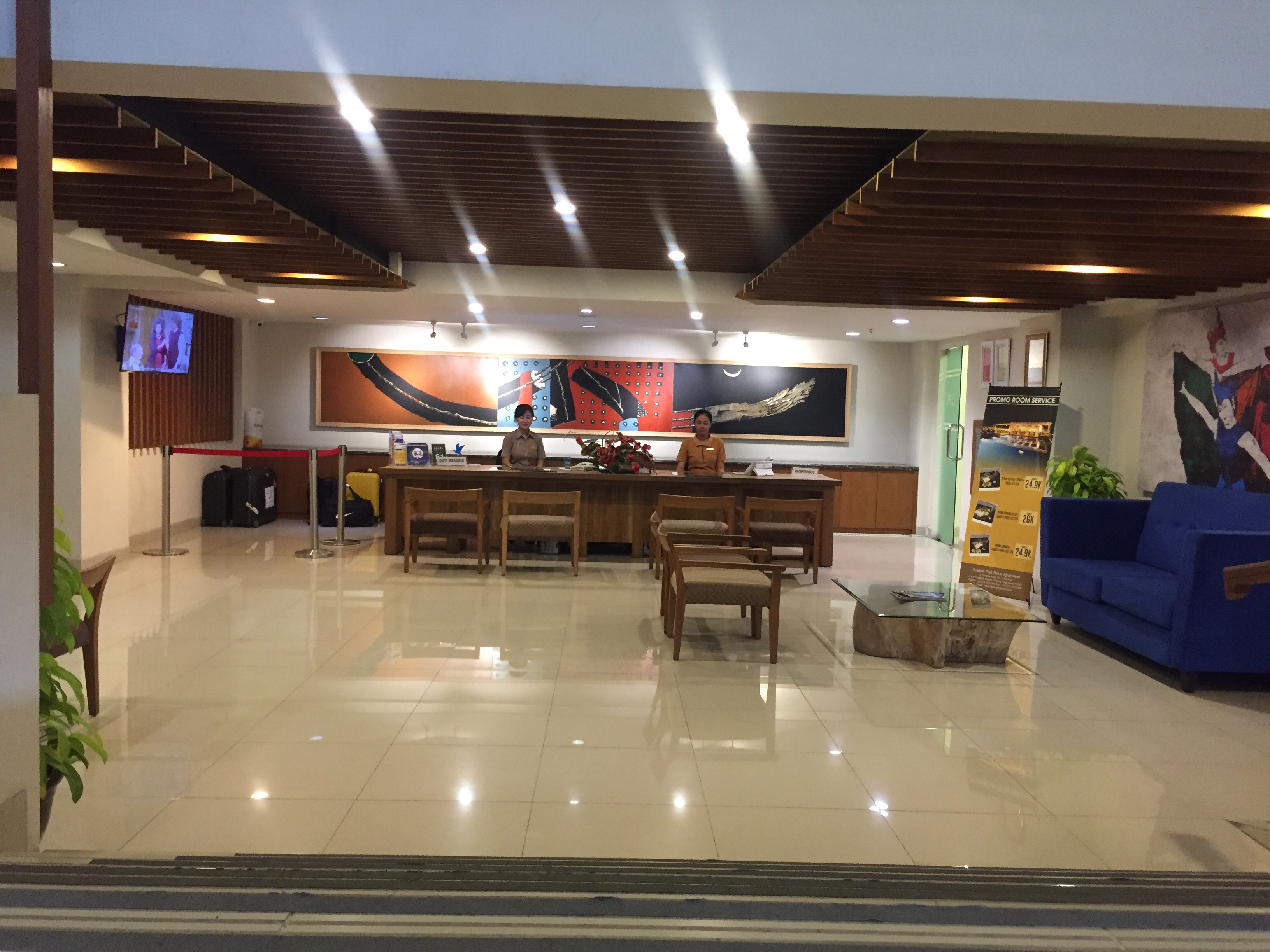 Front Office - Student Park Hotel